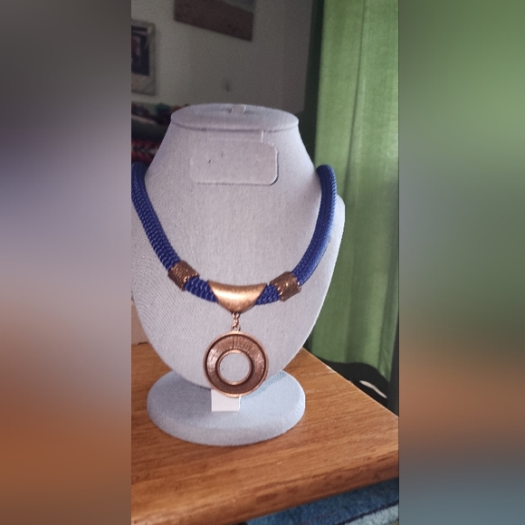 BOHO CHIC EUC WOMEN'S CORD AND CIRCLE LIFE CHARM NECKLACE - Picture 3 of 6